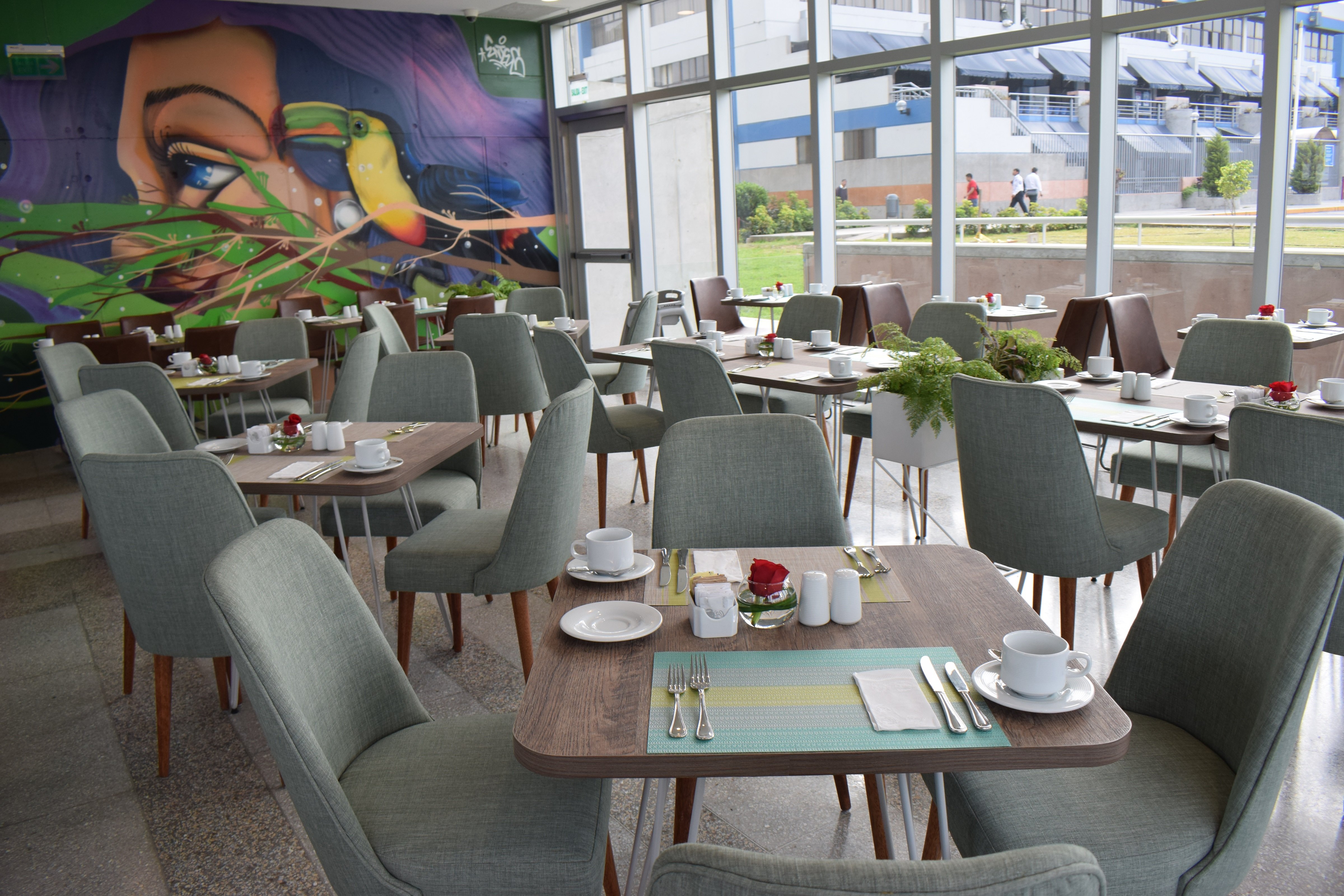 Holiday Inn Lima Airport 25/50