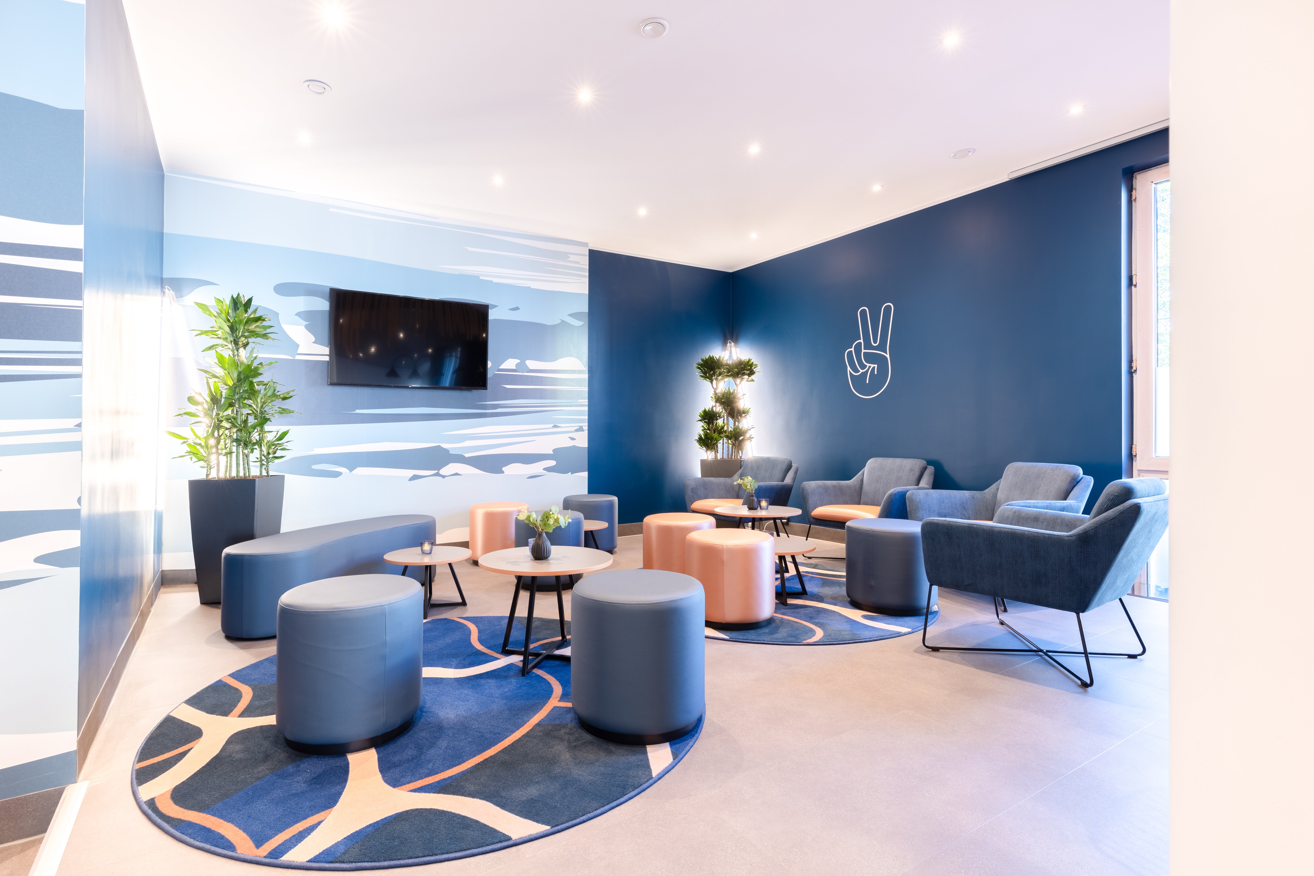 Holiday Inn - The Niu, Stream Monchengladbach 44/71
