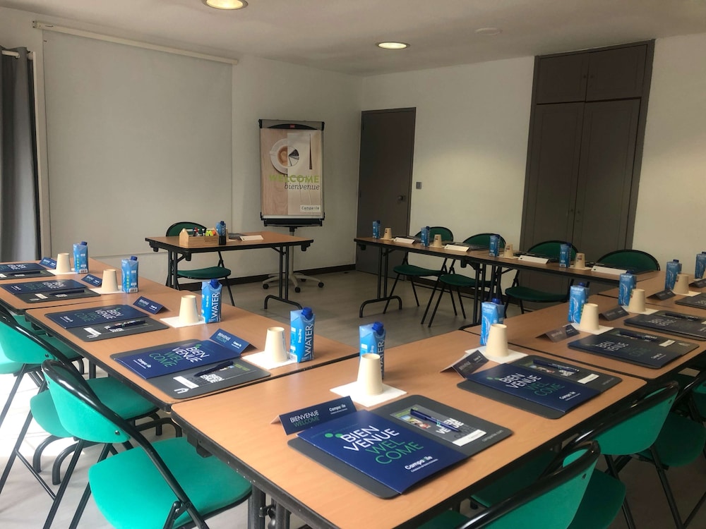 CAMPANILE BOURG EN BRESSE - VIRIAT 30/40