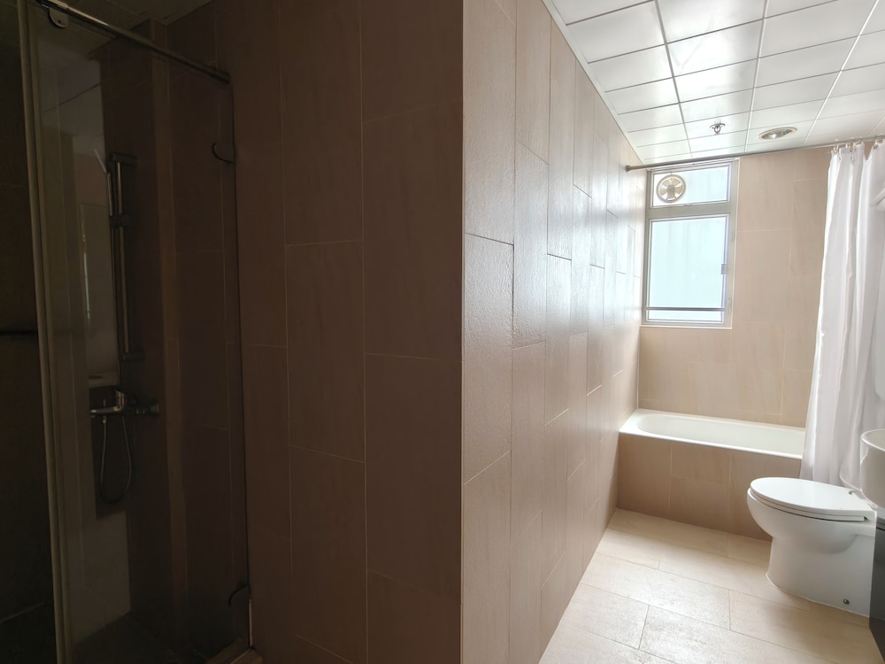H1 Hotel 54/55