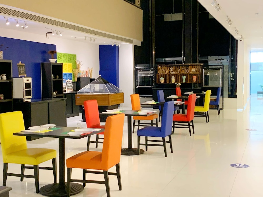 Best Western Premier Muscat 64/74