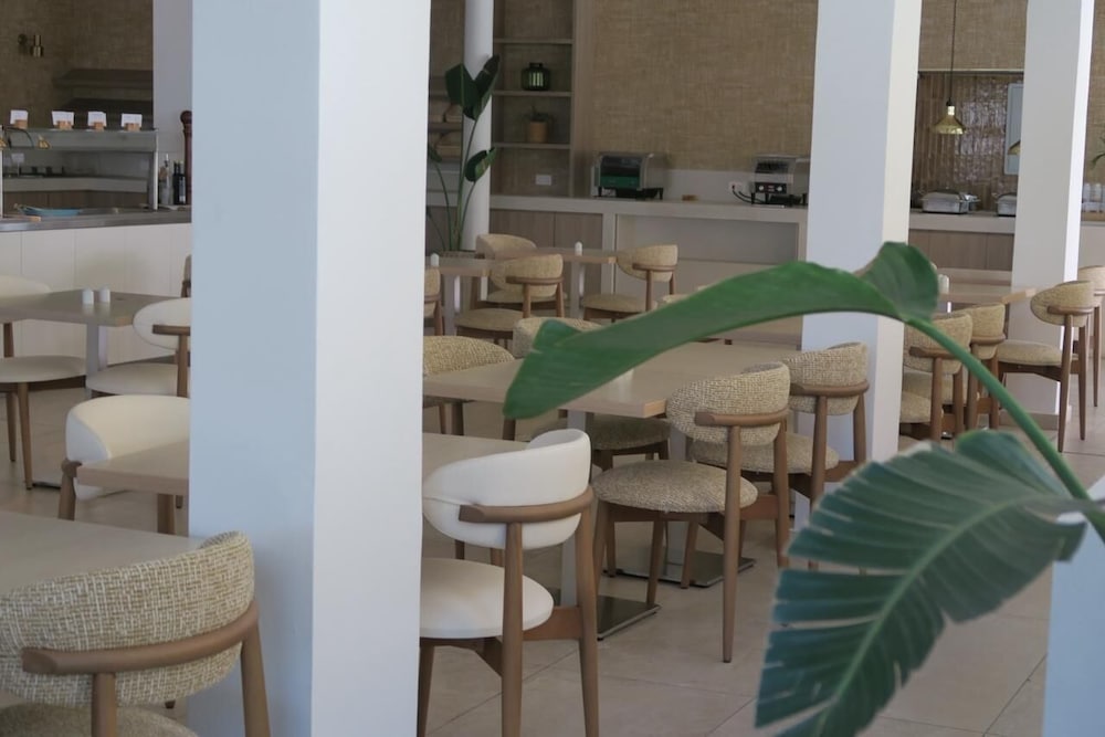 Anonymous Beach Hotel - Adults Only 58/72