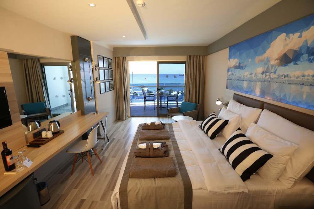 Sunprime C-Lounge - Only Adults +16 49/64