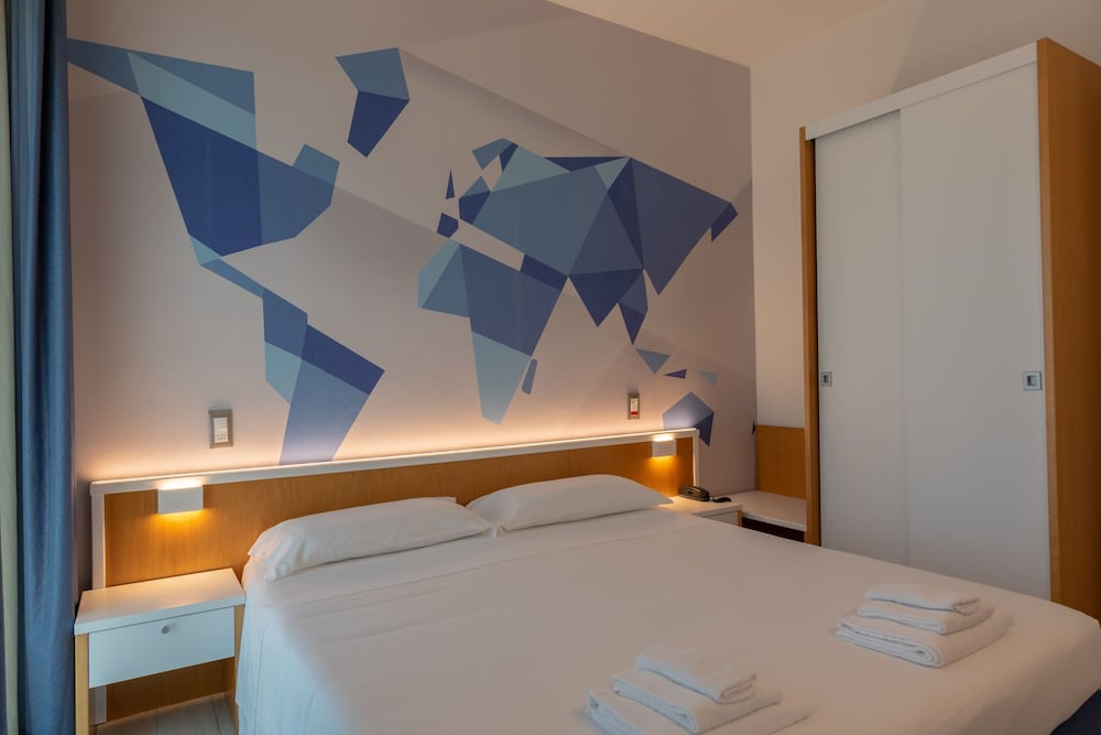 HOTEL SOLE 16/52