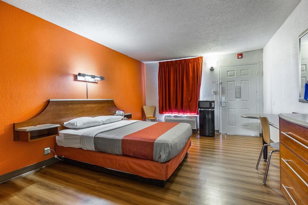 Rodeway Inn Mount Vernon, IL 5/32