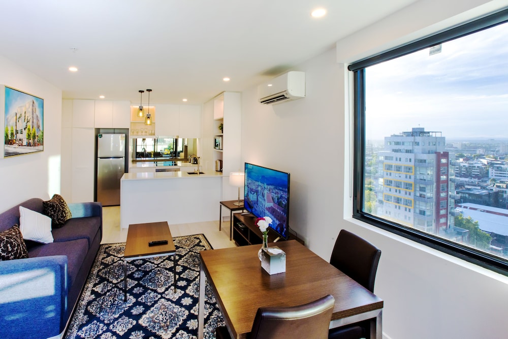 Spencer Street Apartments 28/41