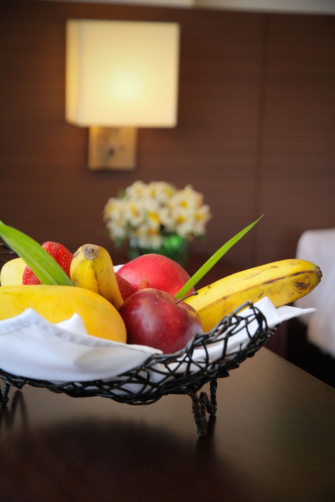 Harvest Hotel 29/68