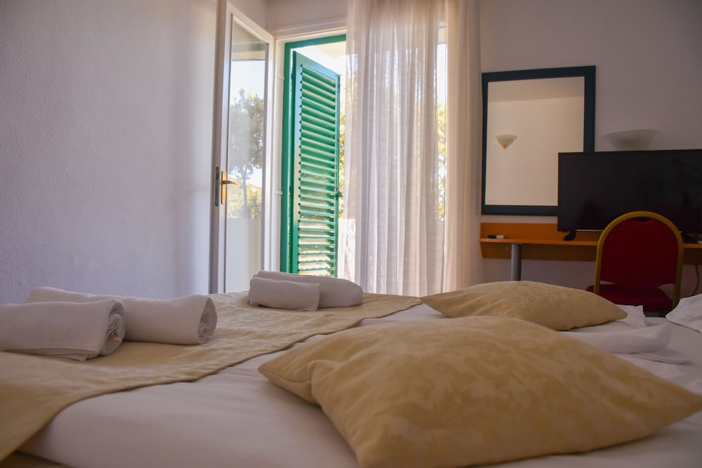Sirena Resort Hvar 10/52