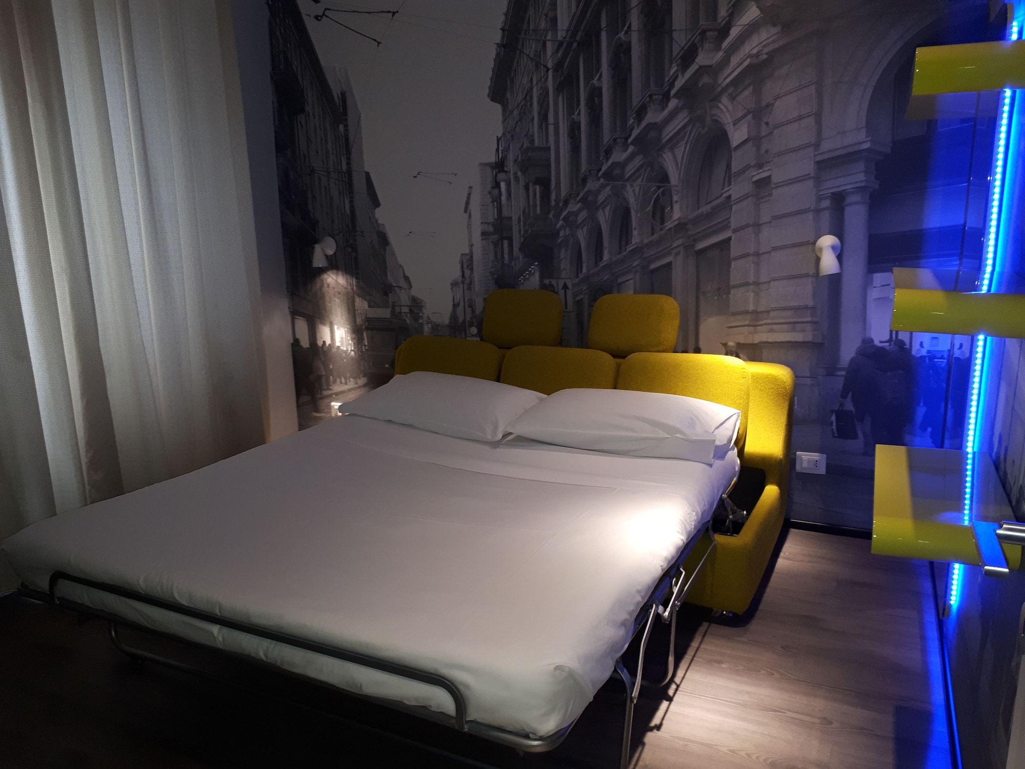 2 BEDROOMS, FAMILY SUITE