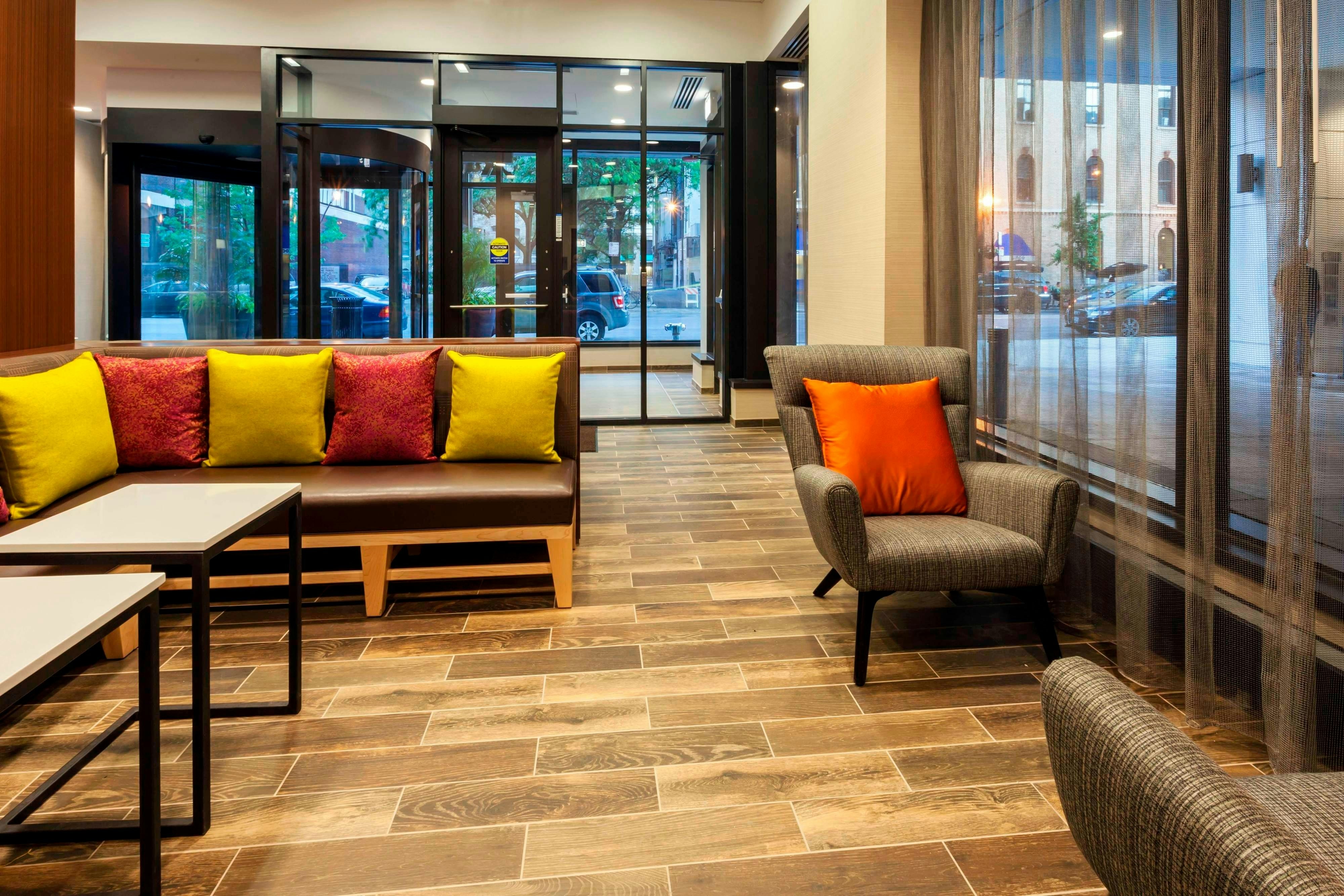 FAIRFIELD INN & SUITES CHICAGO DOWNTOWN/RIVER NORTH 25/47