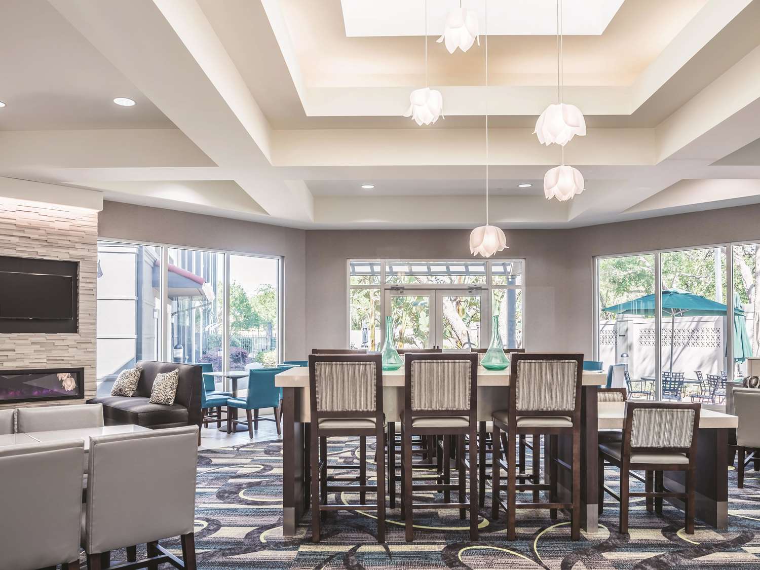 La Quinta Inn & Suites by Wyndham Orlando Lake Mary 14/20