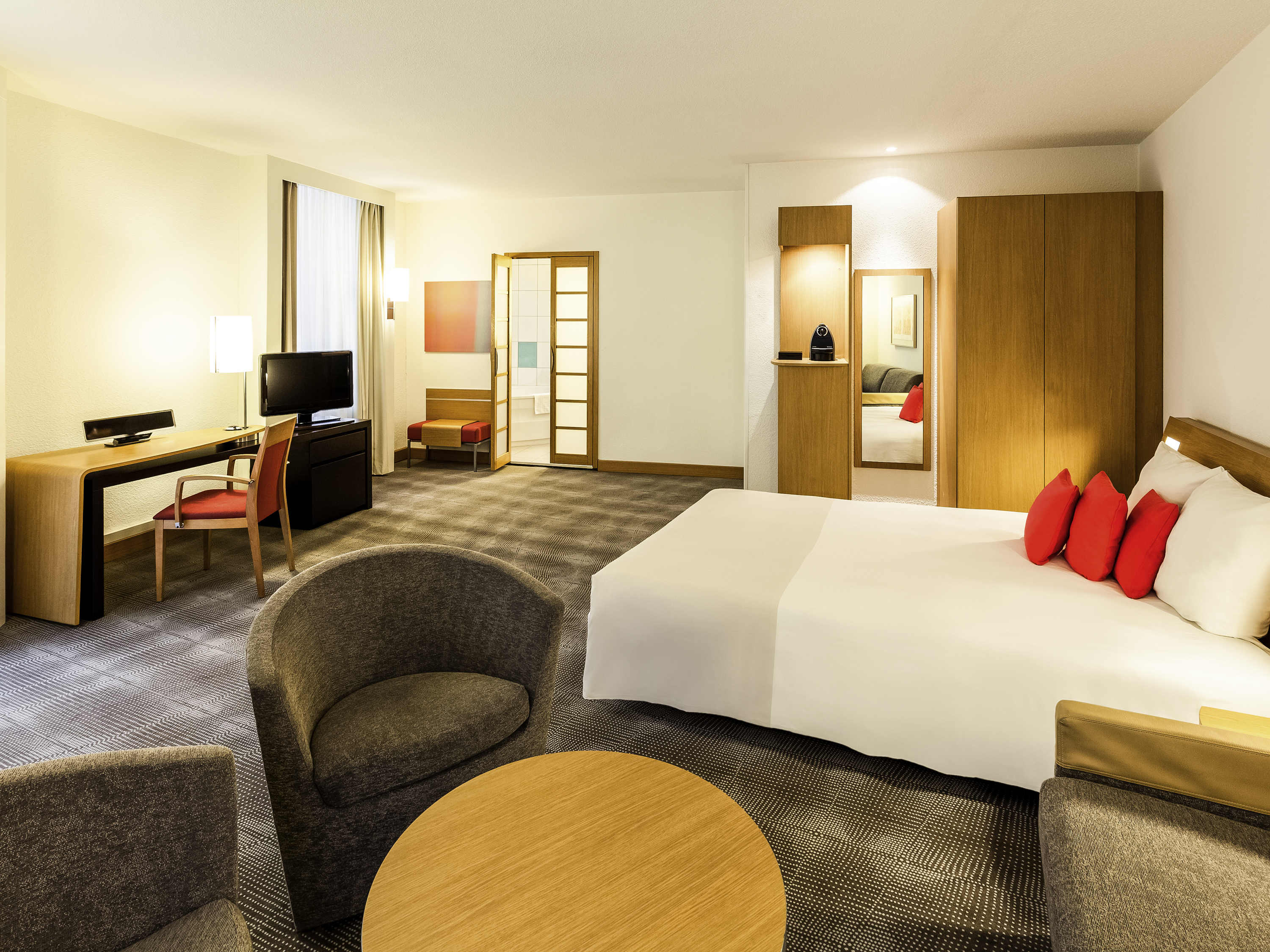 جناح سوبيريور بسرير مزدوج، Novotel Den Haag City Centre Hotel 2/3