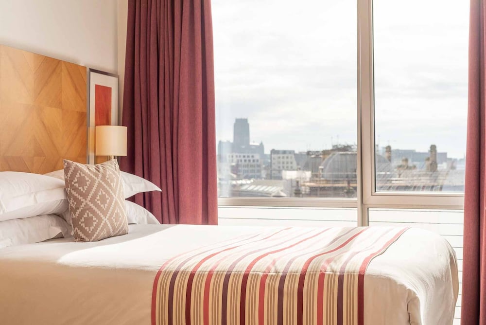 Premier Suites Liverpool 14/58