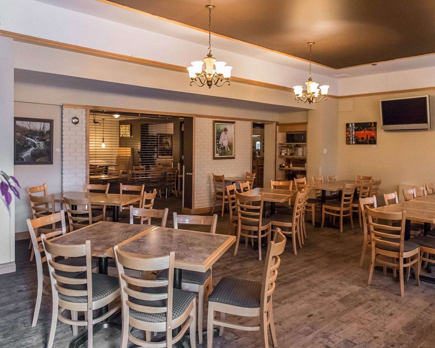 restaurant cafeteria