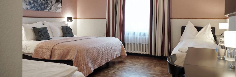 1 BEDROOM, COMFORT, QUADRUPLE