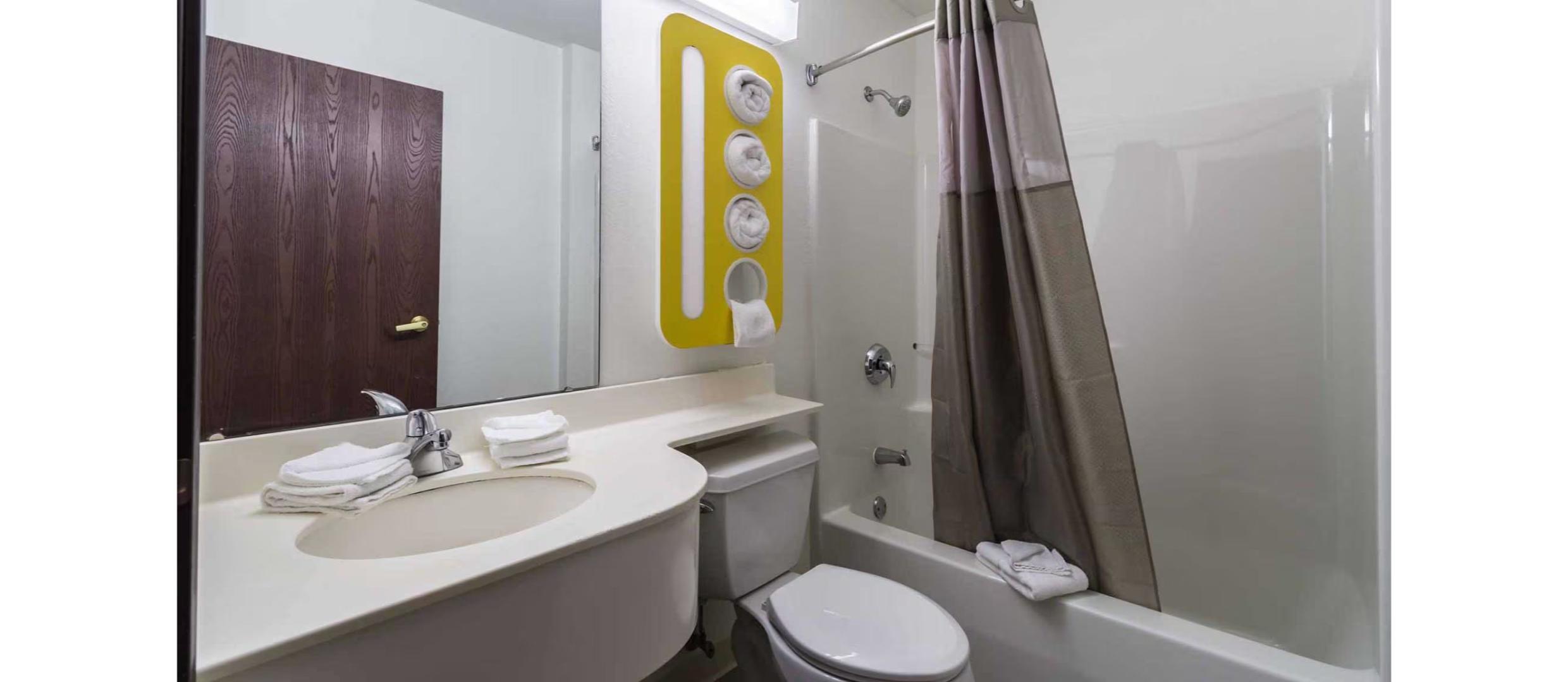 غرفة بسريرين كوين لذوي الإعاقة، Motel6 Huron, OH - Sandusky 6/7