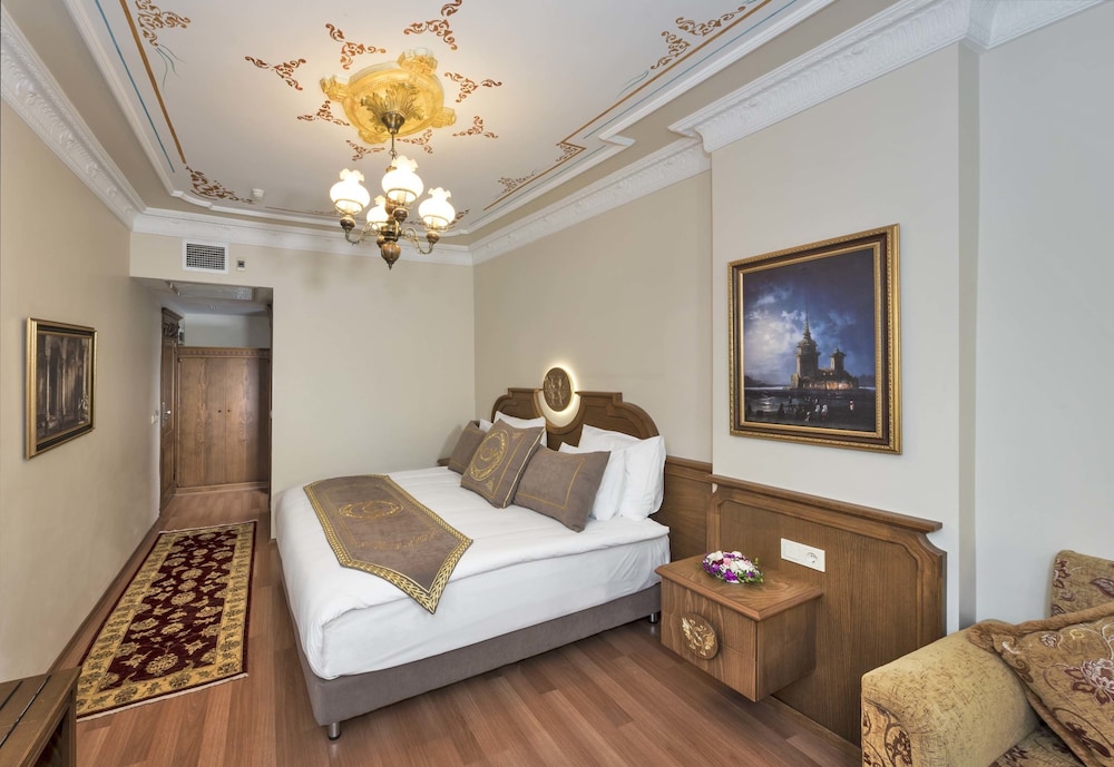 Seven Hills Hotel 39/65