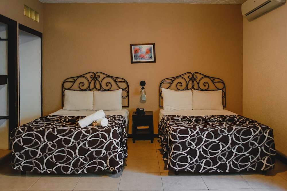 Hotel Colon Merida by Kavia 26/66