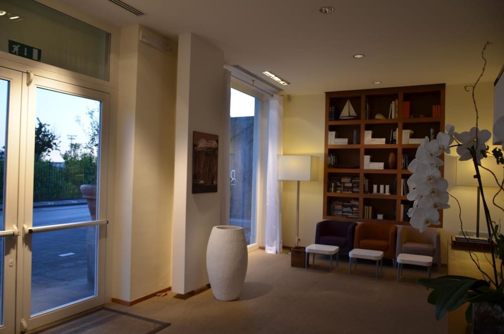 Rota Suites 34/58