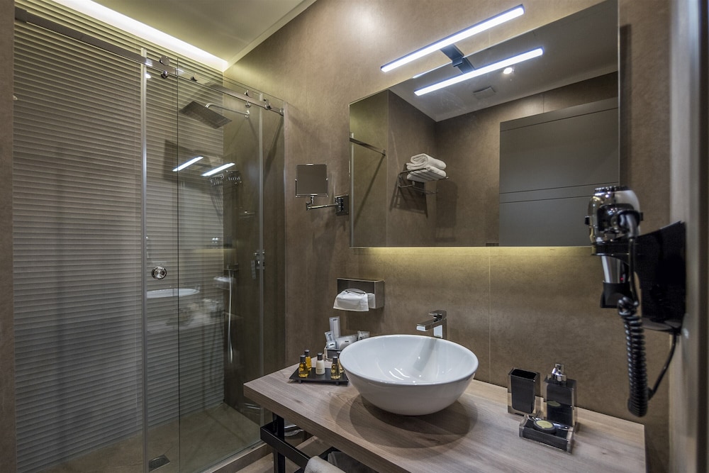 غرفة كلاسيكية بسرير كوين، Lifestyle Hotel Matilde Naples 3/5