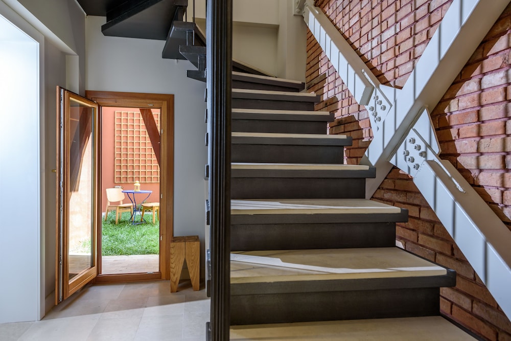 Candia Suites And Rooms 24/49