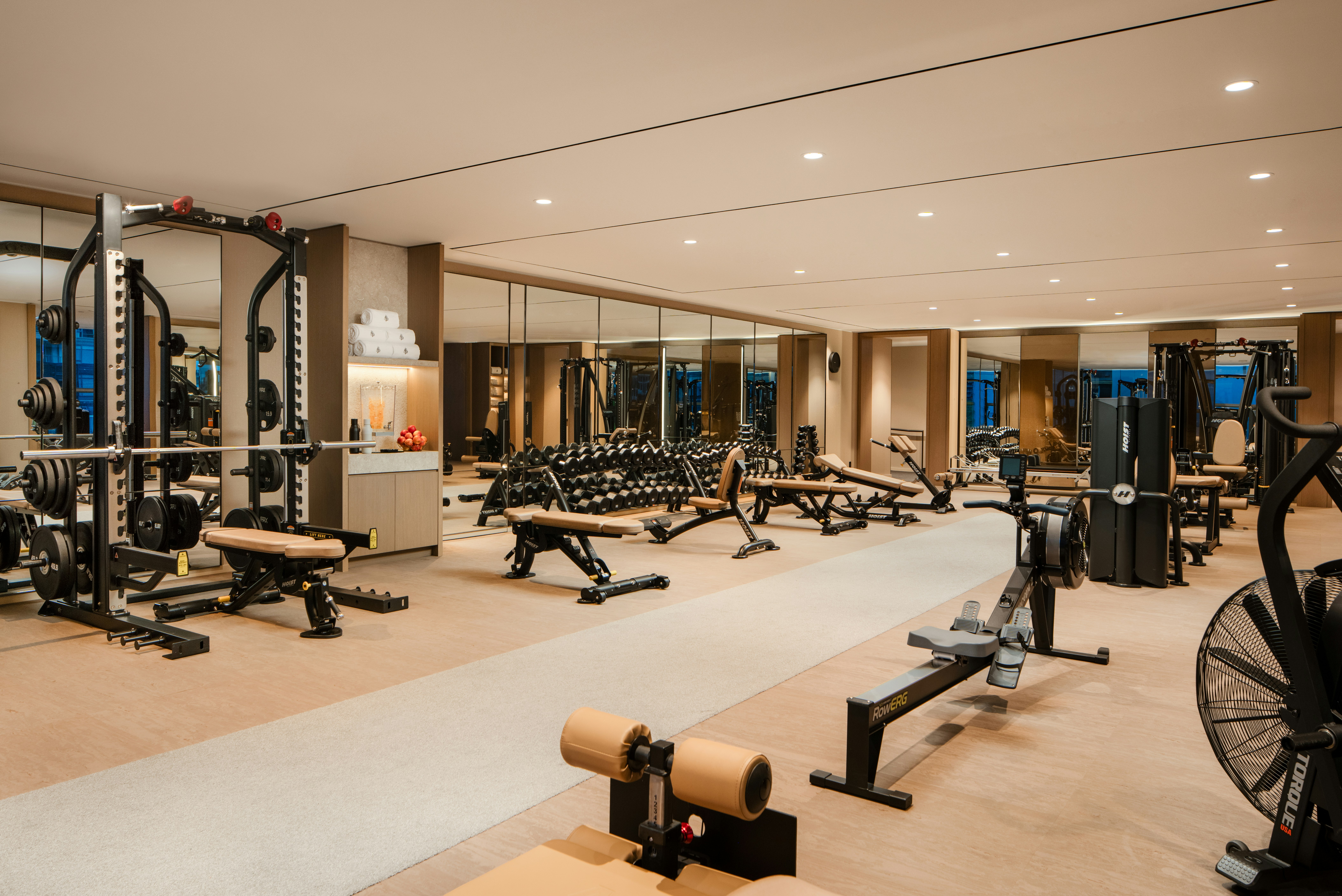 Four Seasons Hotel Toronto 24/44