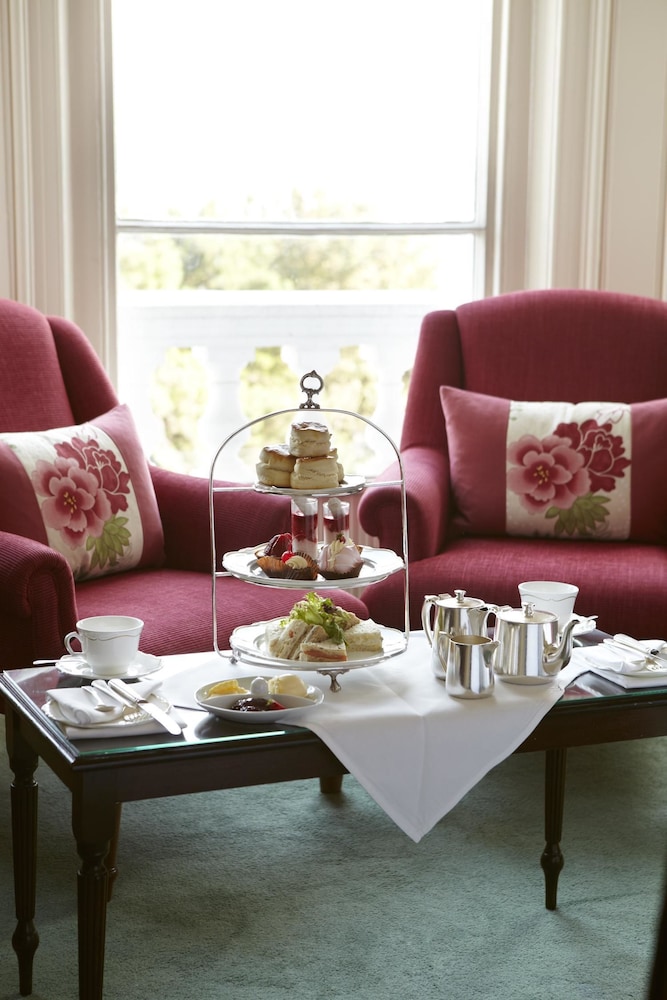Grand Hotel Eastbourne 47/74