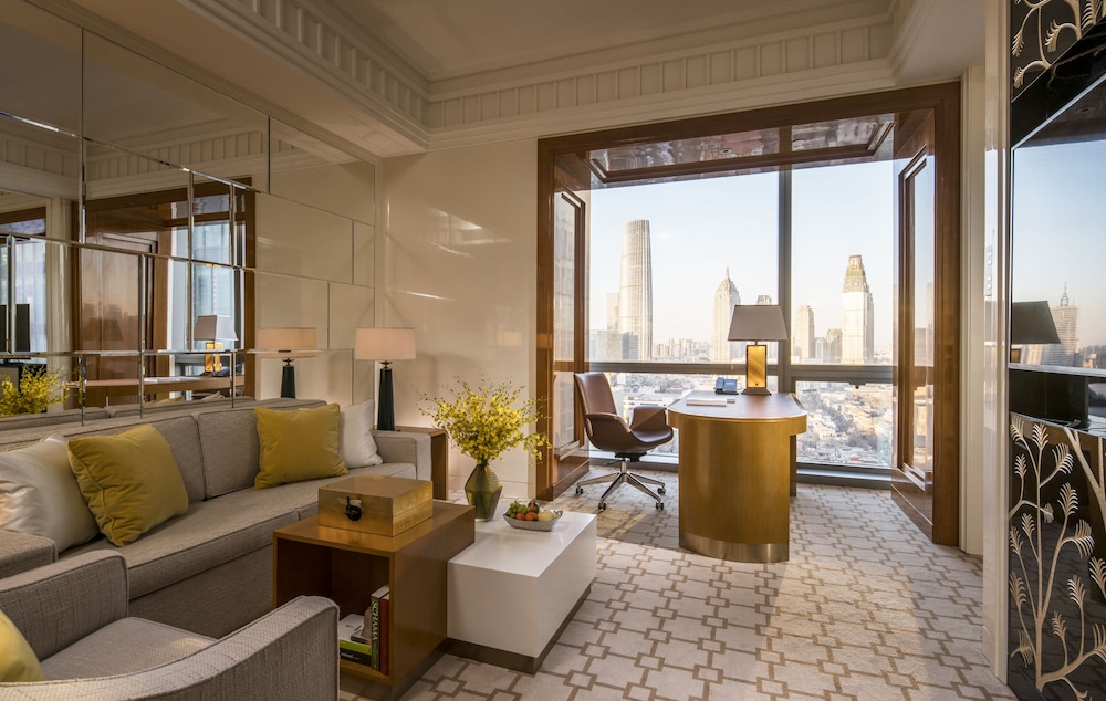 FOUR SEASONS HOTEL TIANJIN 46/84