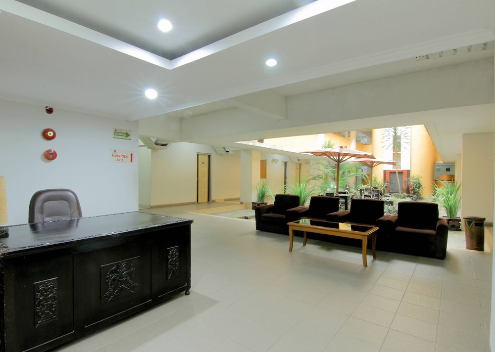 University Hotel 12/47