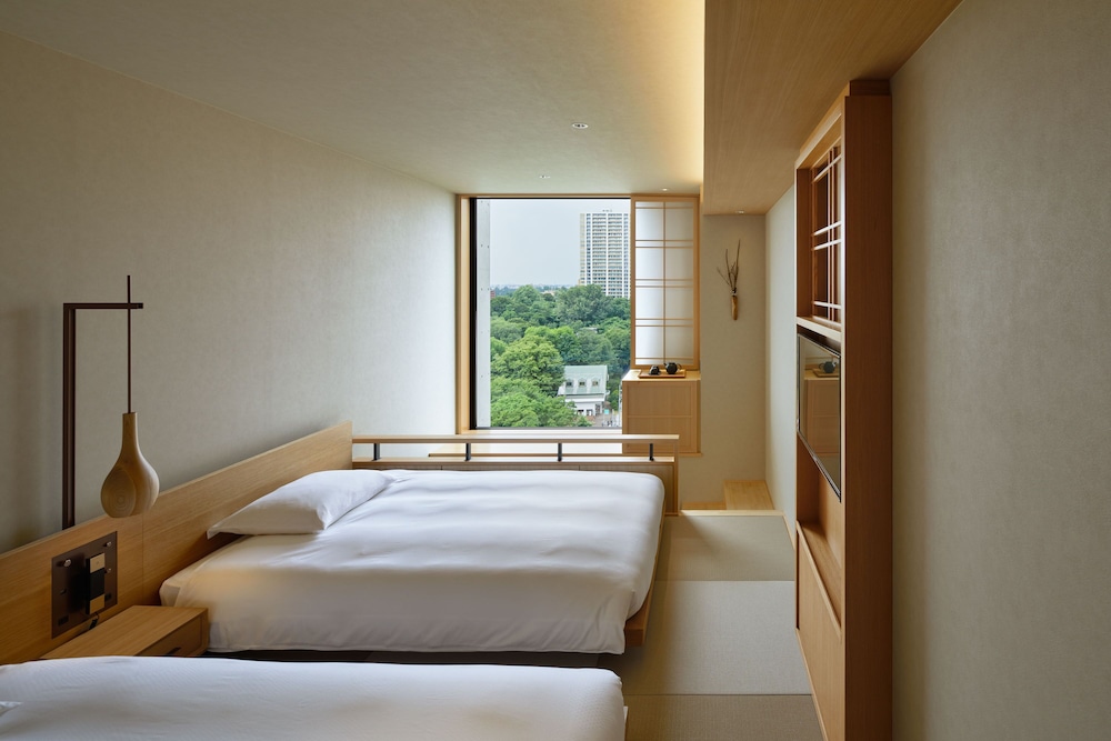 ROOM, TWIN BEDS, HIGH FLOOR