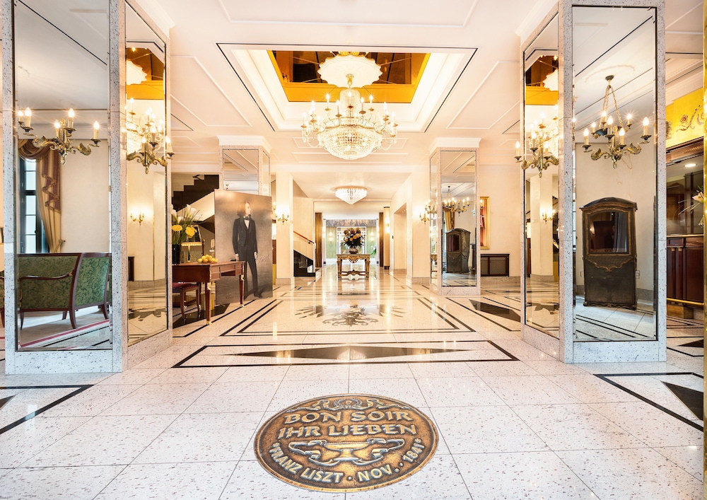Best Western Premier Grand Hotel Russischer Hof 61/67