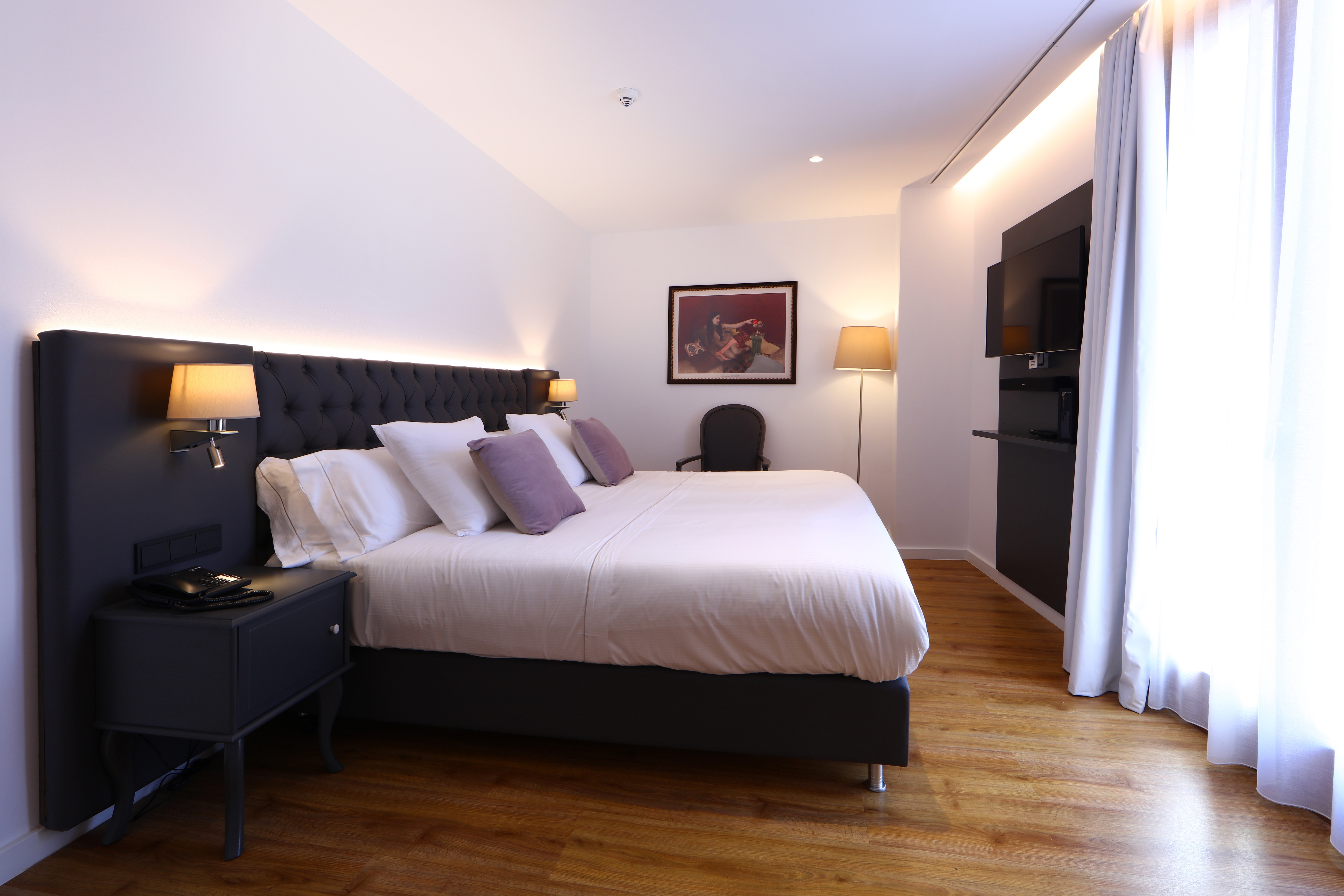 DELUXE, SINGLE, DOUBLE BED