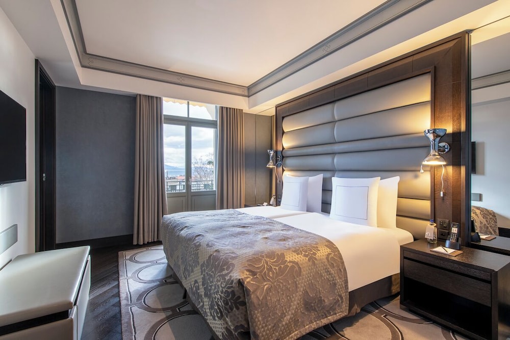 SAVOY, SUITE, LAKE VIEW