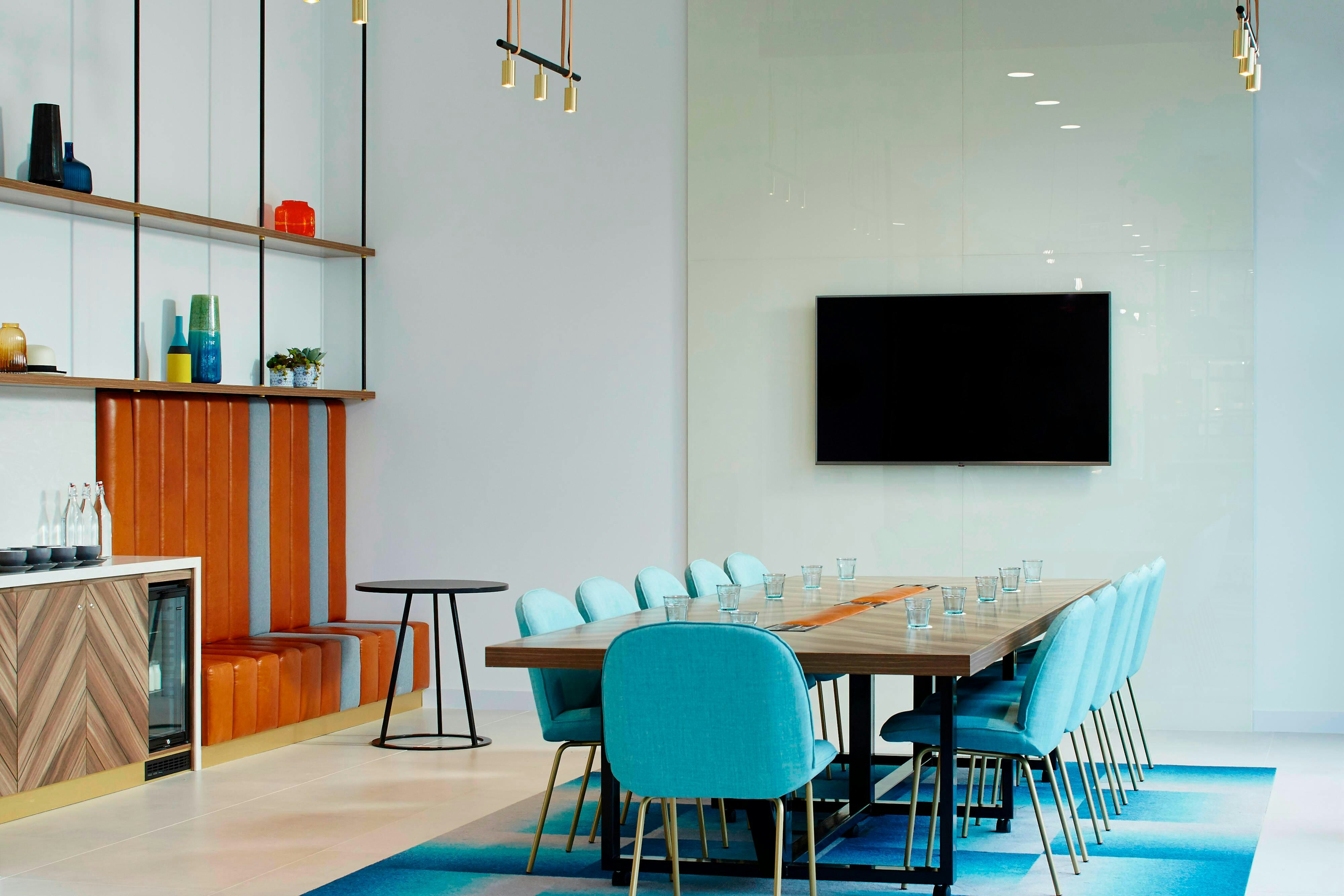 Courtyard by Marriott Luton Airport 53/57