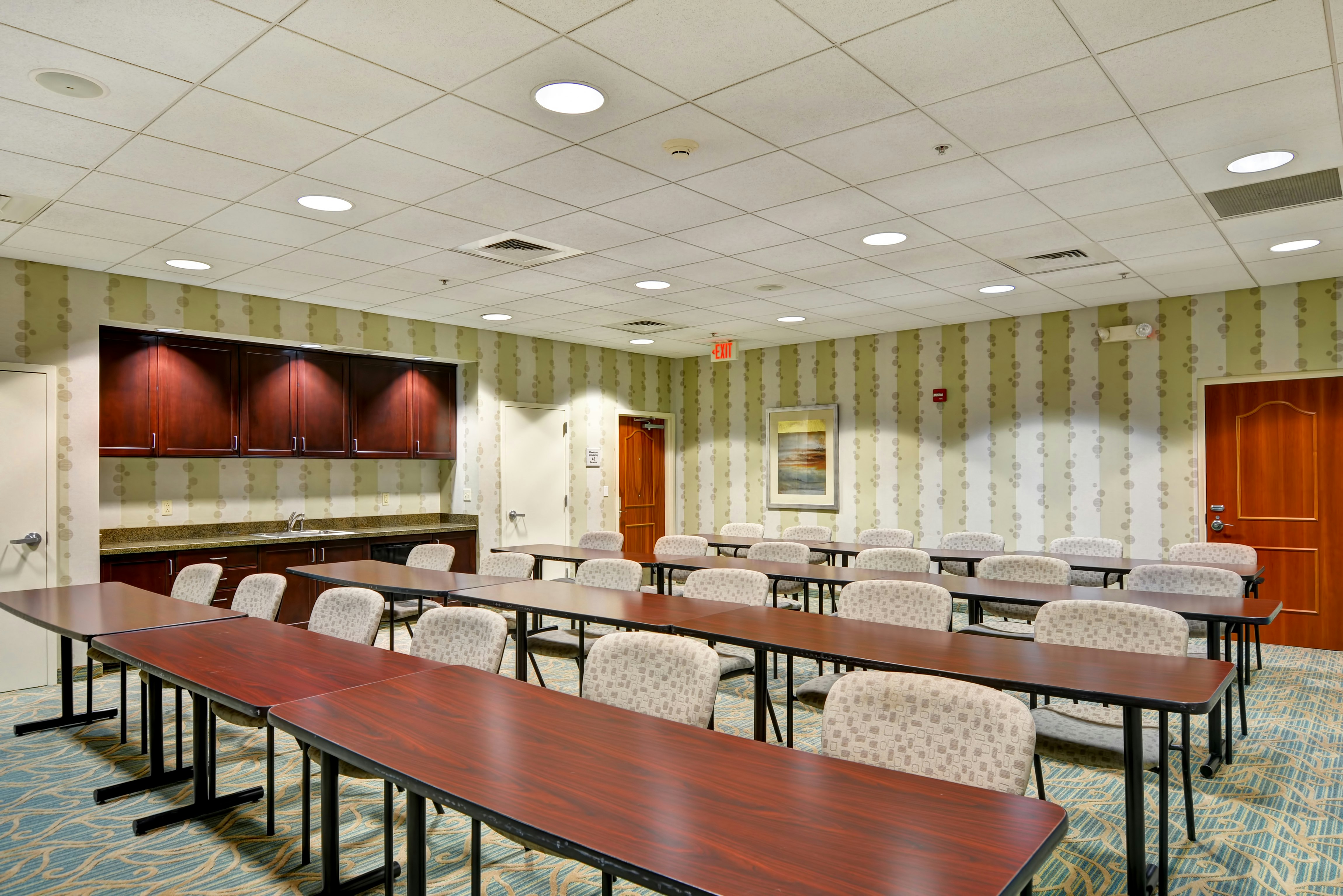 Hampton Inn and Suites Wilkes-Barre Scranton 20/34