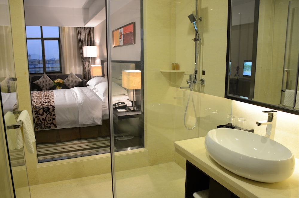Junyue Internation Hotel 18/18