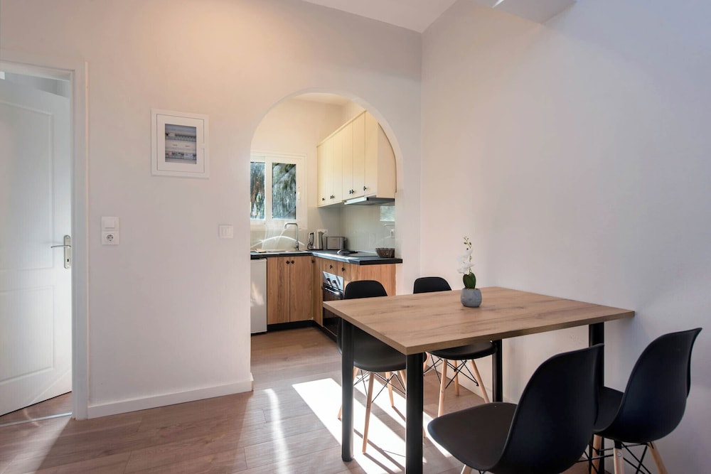 Ariti Apartments 41/51