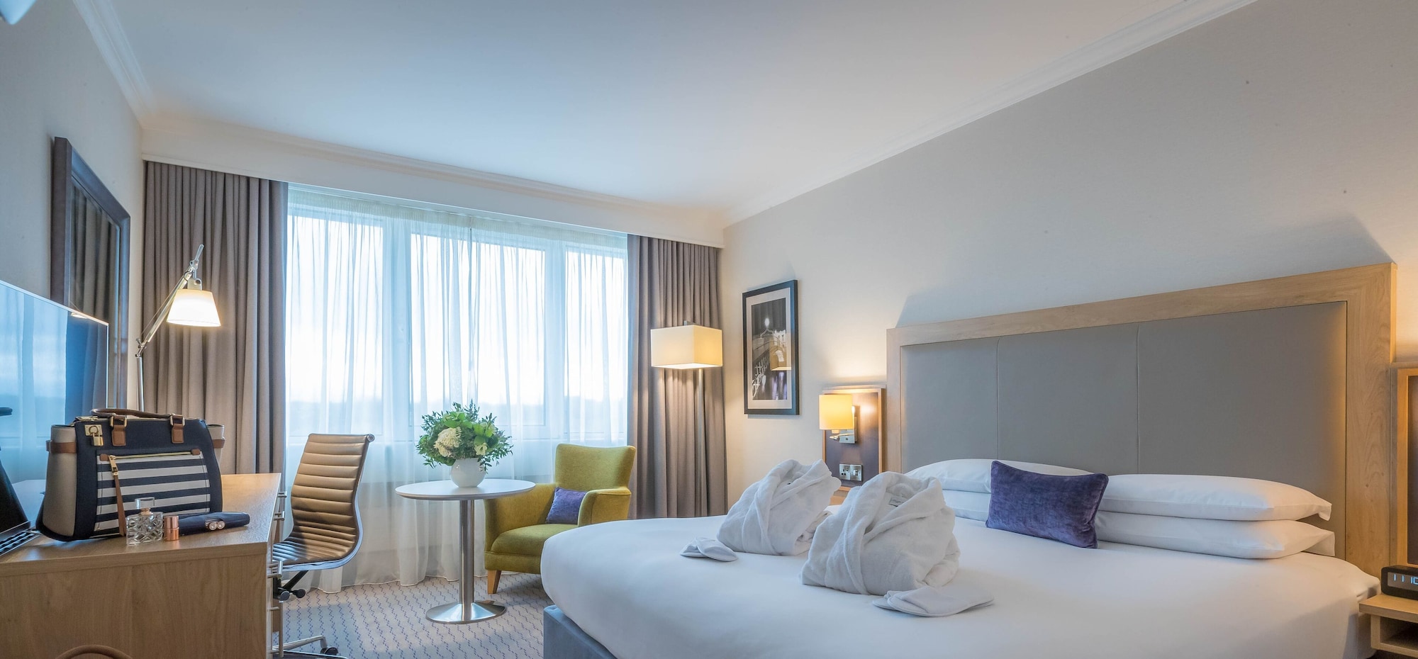 STANDARD, KING BED