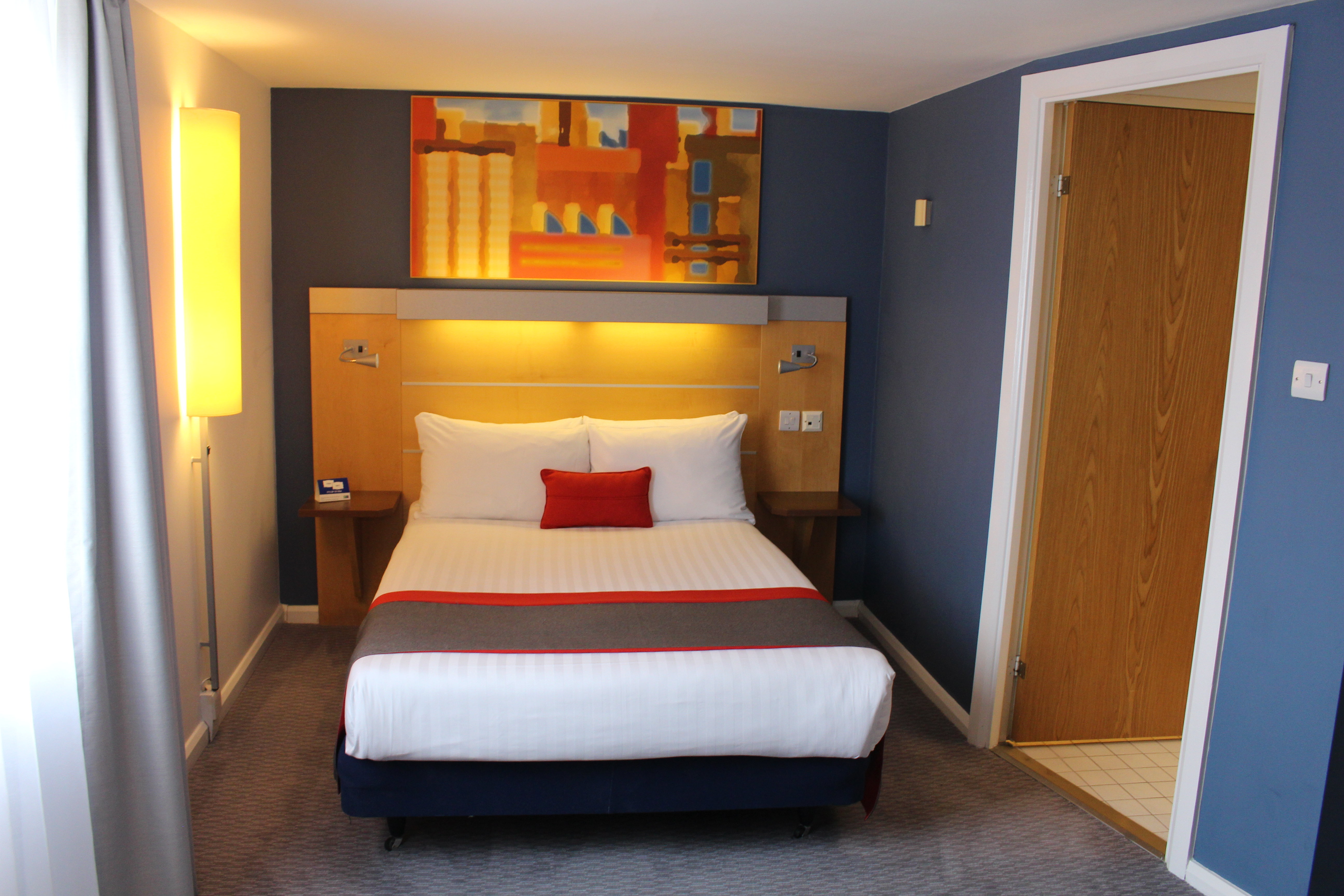Holiday Inn Express London Croydon 17/50