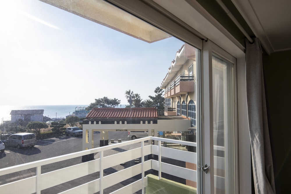 Jeju Tovice Condo Family 4/50