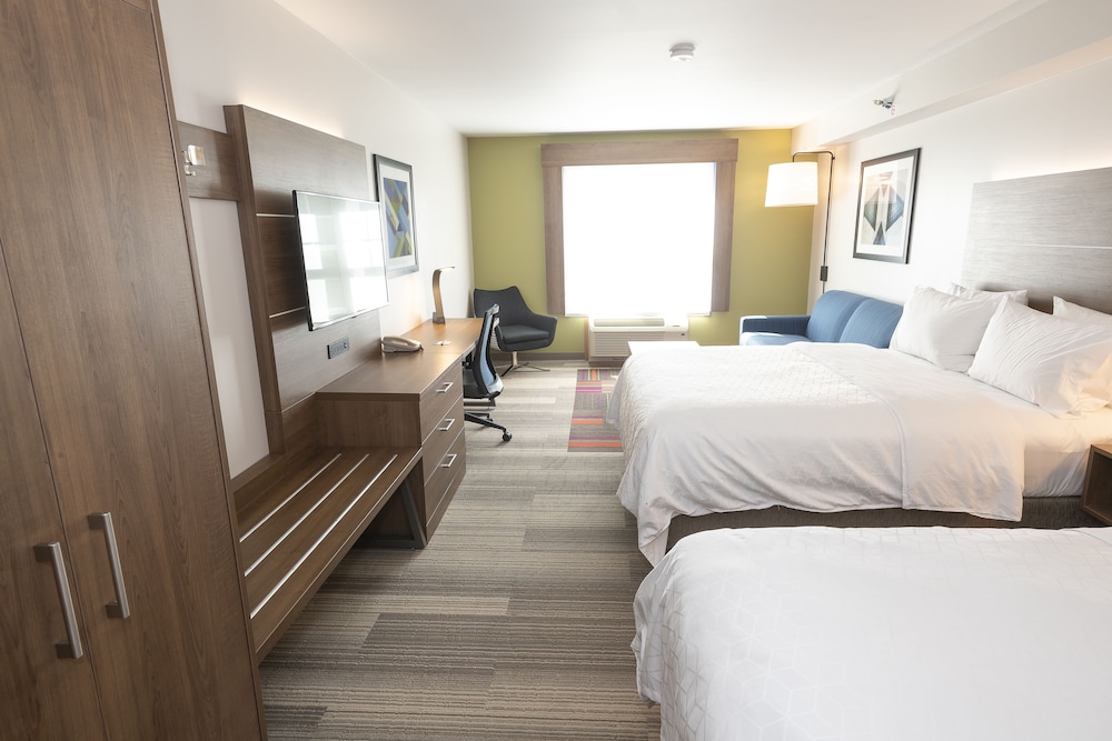 Holiday Inn Express Hotel Suites Iron Mountain 22/57