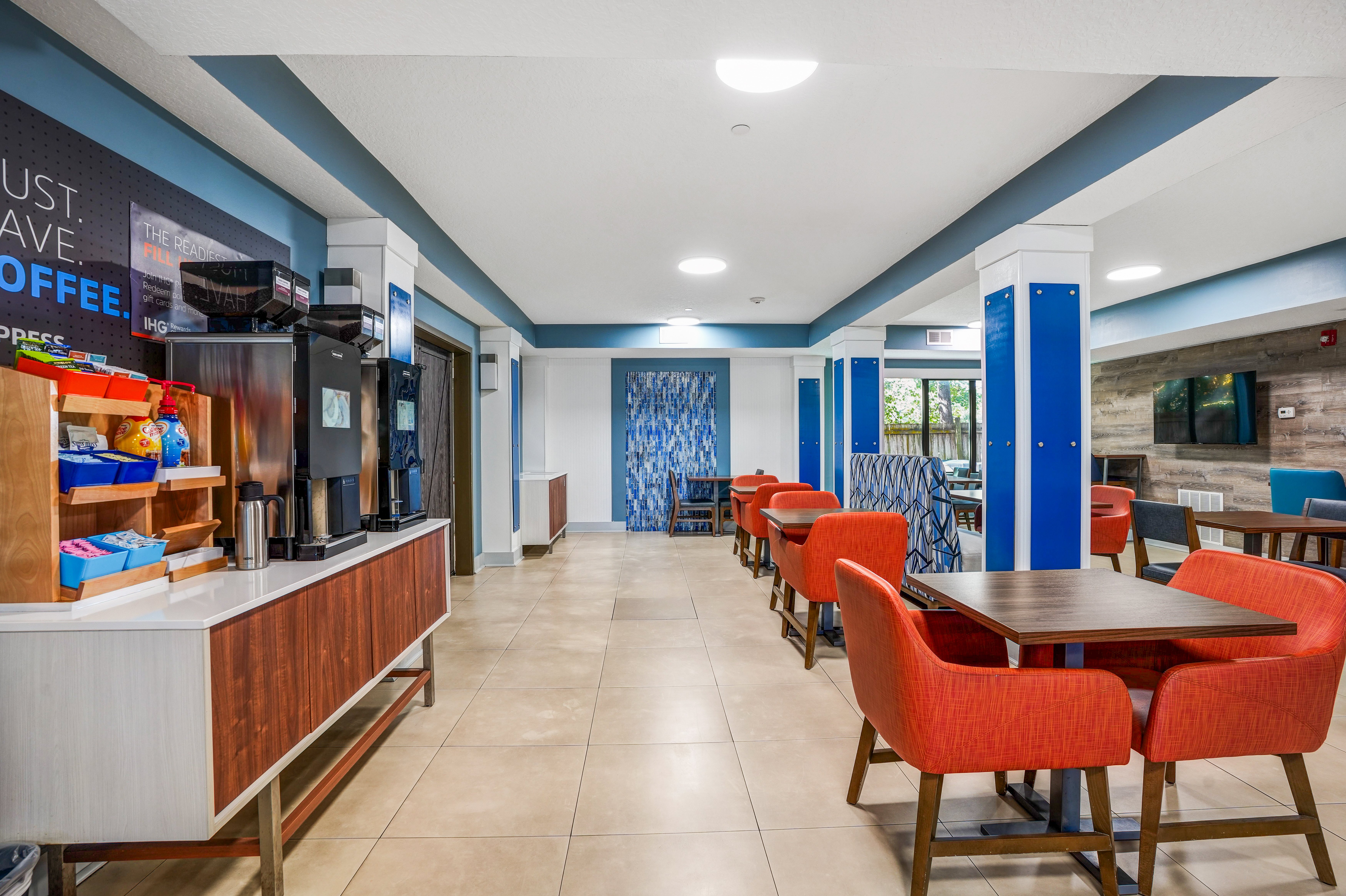 Holiday Inn Express Hotel And Suites Jacksonville Mayport Beach 44/64