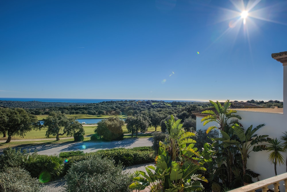 THE SUITES AT SAN ROQUE CLUB 45/50