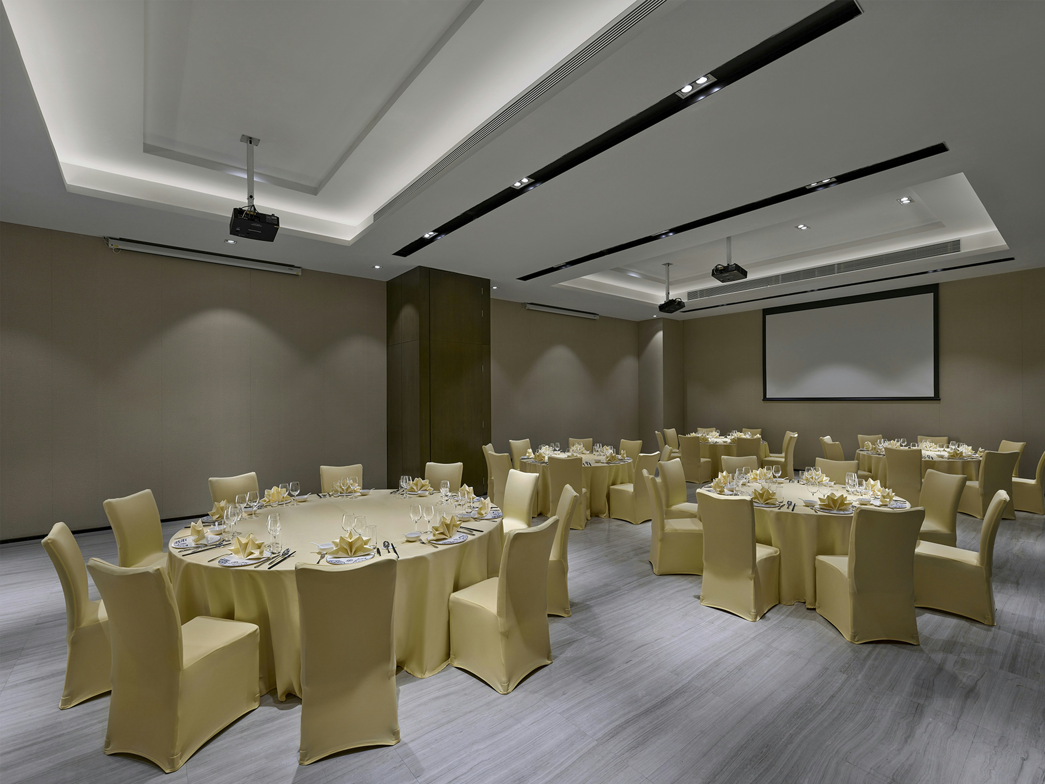 DoubleTree by Hilton Quzhou 37/49