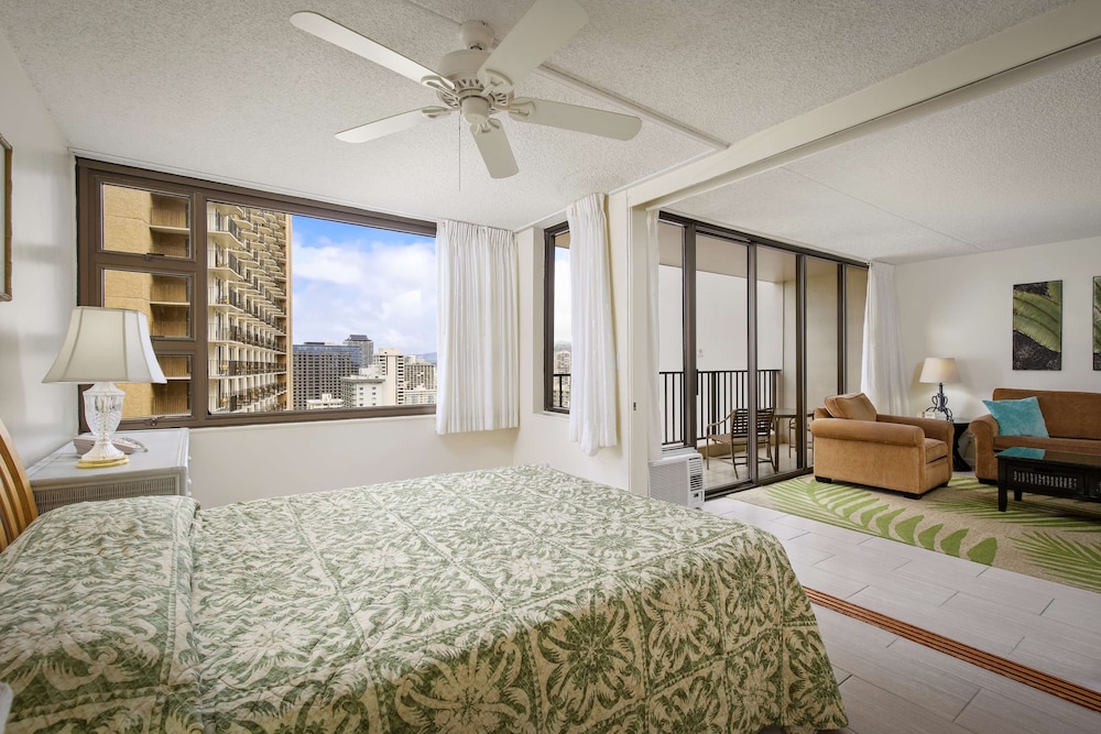 1 Bedroom, Partial Ocean View
