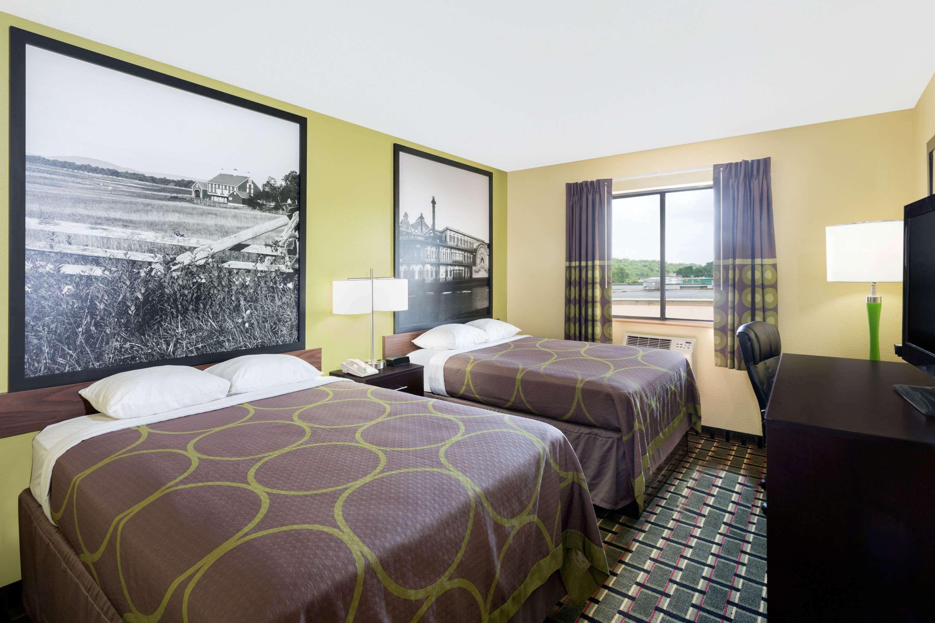 Room, 2 Queen Beds