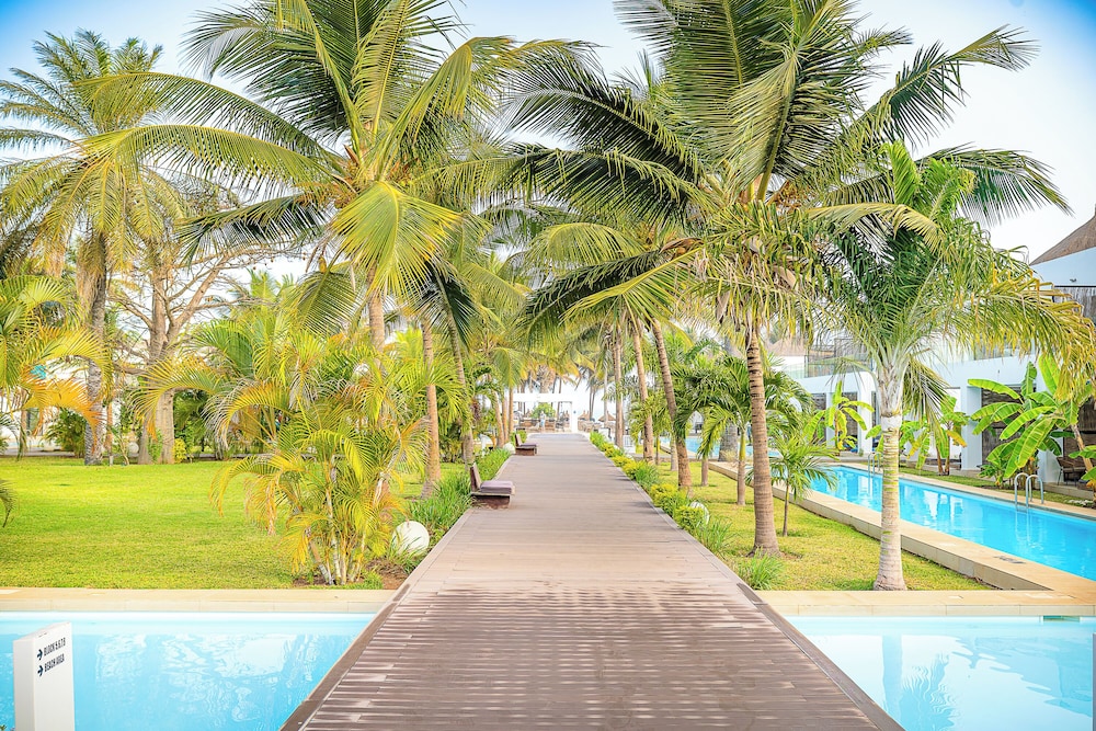 Kalimba Beach Resort 38/41