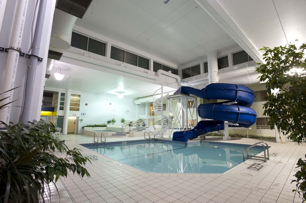 Viscount Gort Hotel 2/53