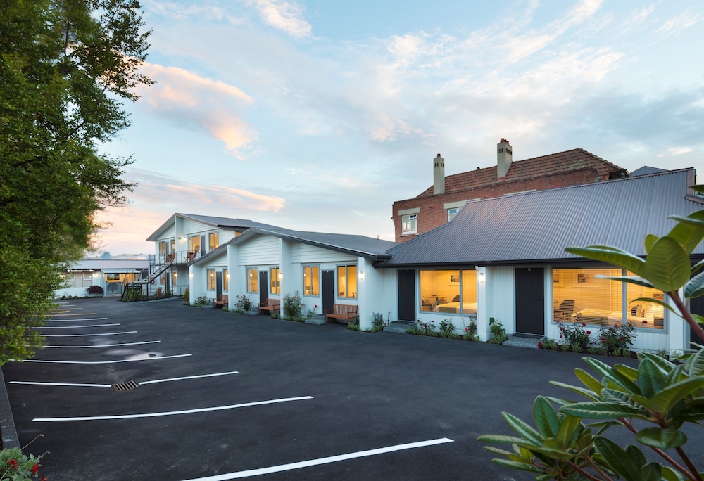 Beechwood Motel 6/50