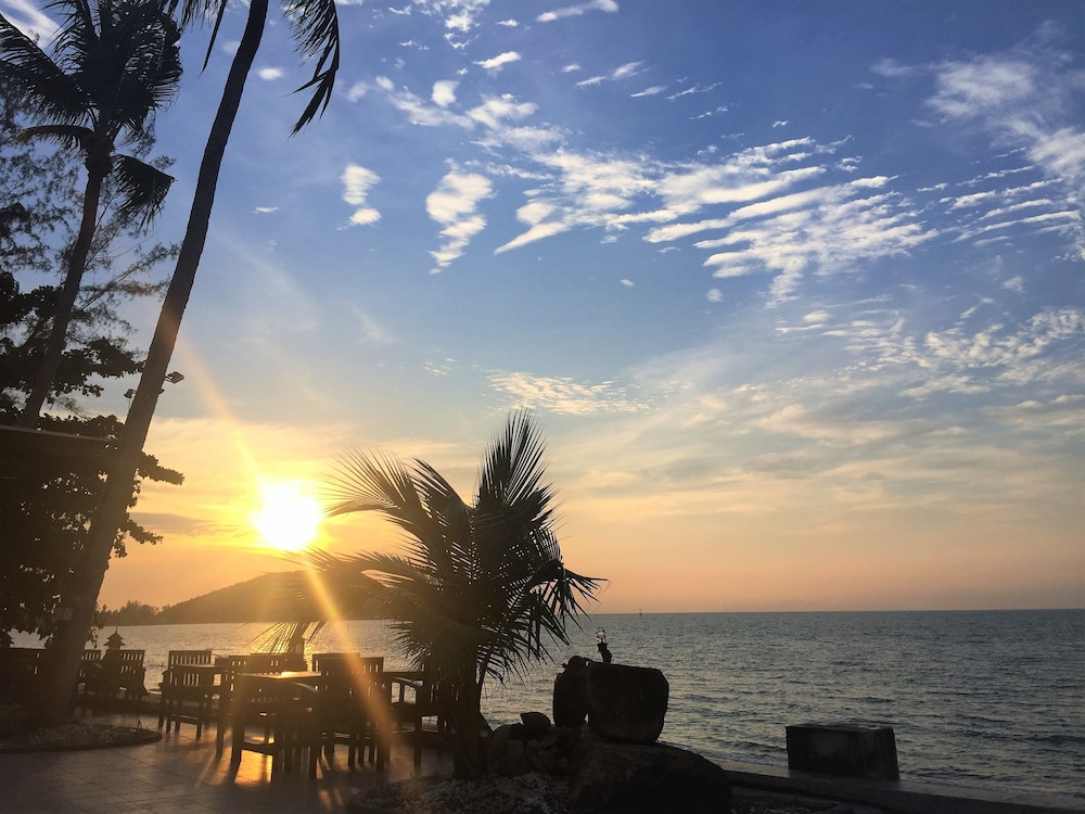 KANOK BURI RESORT 59/75